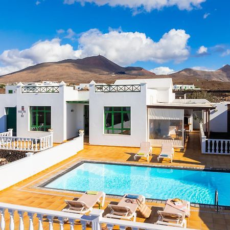 Villa Sol Y Mar Яйса Екстер'єр фото