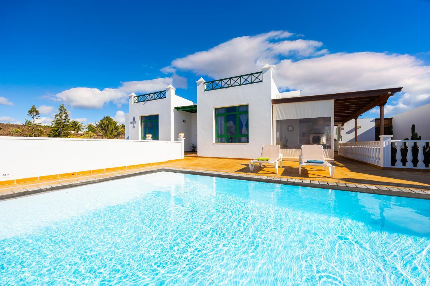 Villa Sol Y Mar Яйса Екстер'єр фото
